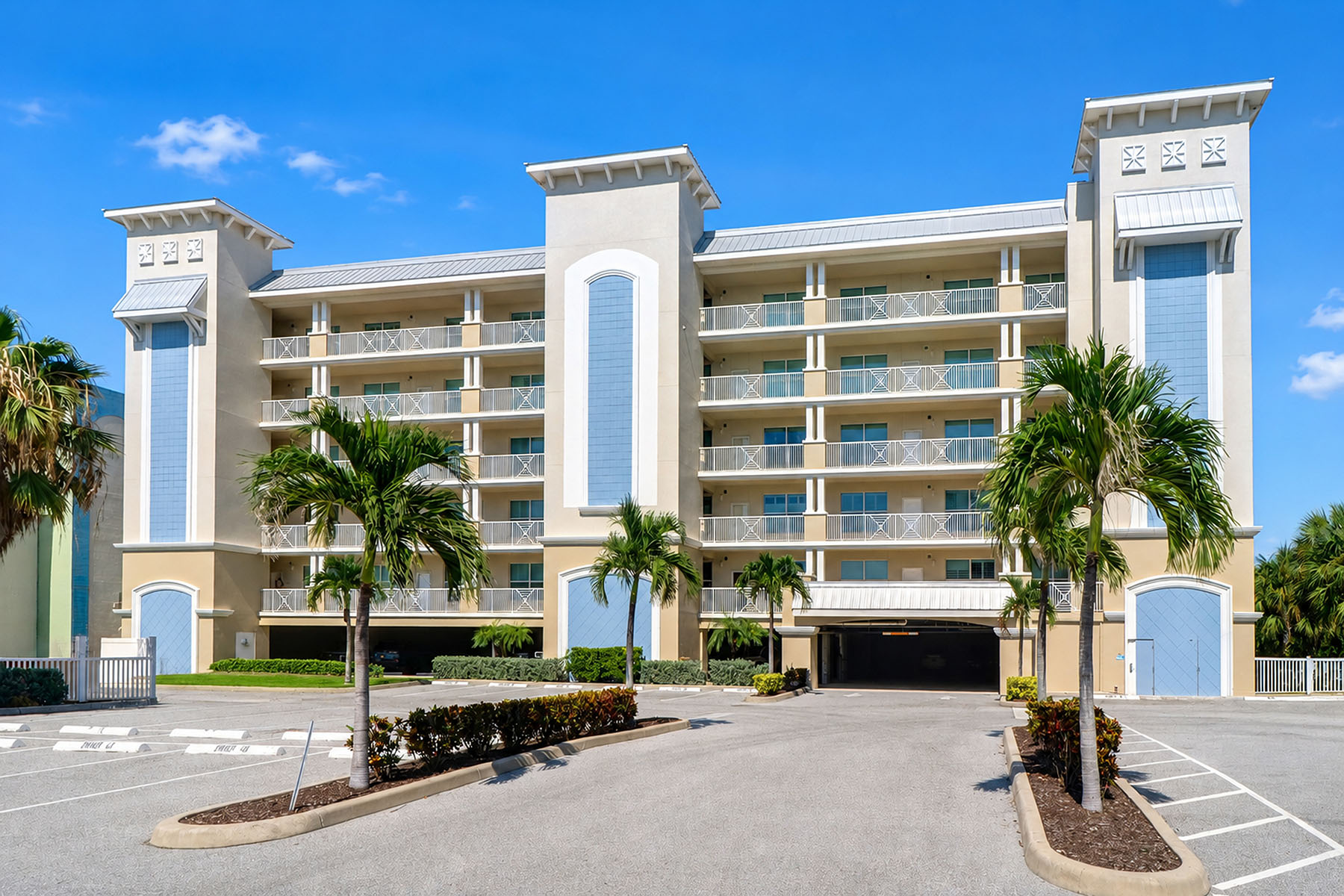  DOLPHIN KEY CONDO - 物件實景