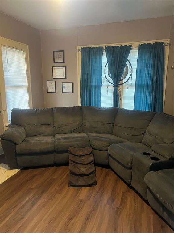 Dallas, Texas, 75214, United States, 2 Bedrooms Bedrooms, ,2 BathroomsBathrooms,Residential,For Sale,2006486