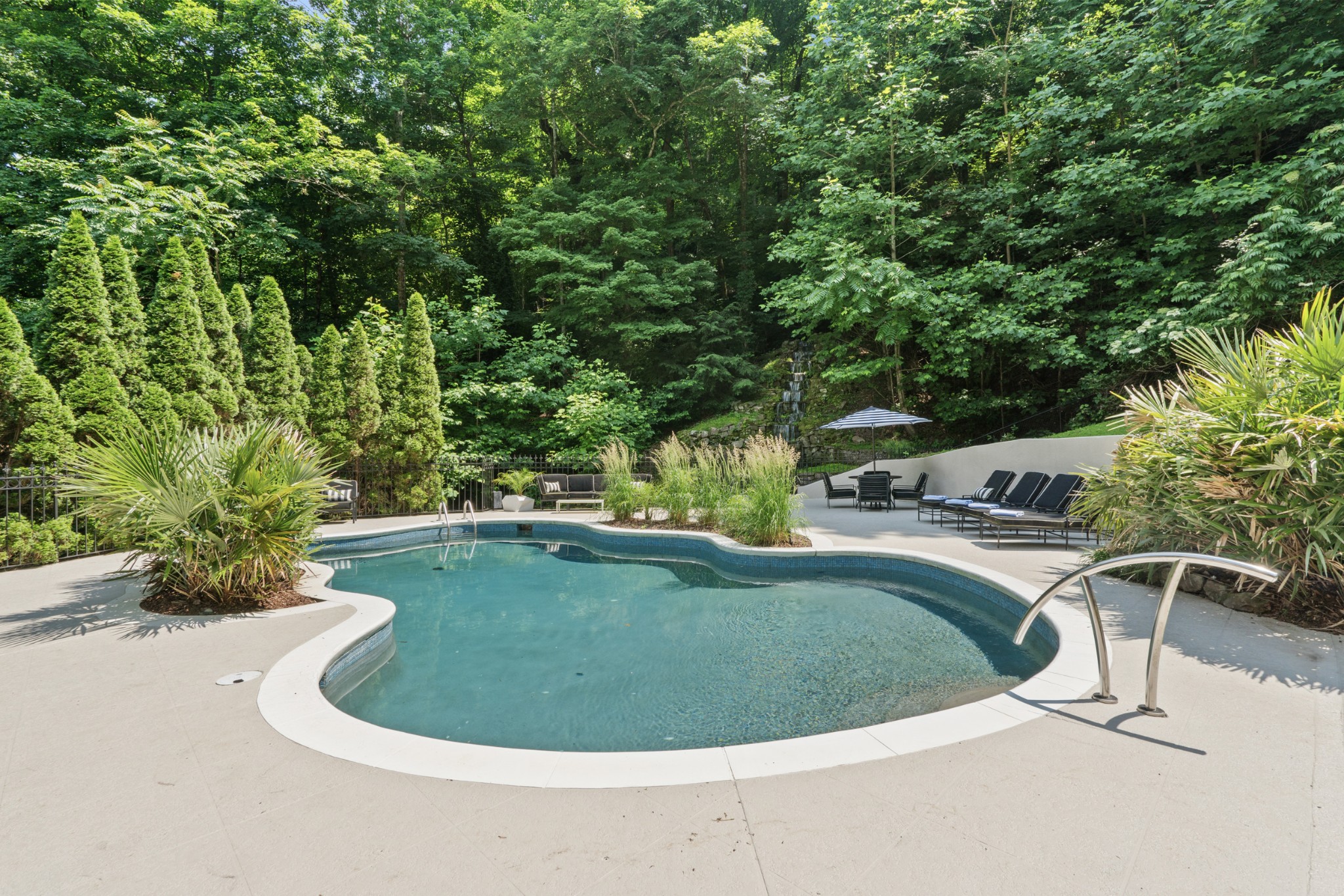 Nashville, Tennessee, 37215, United States, 5 Bedrooms Bedrooms, ,11 BathroomsBathrooms,Residential,For Sale,1997192