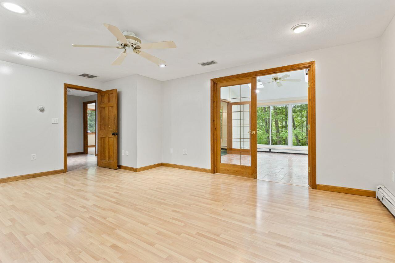 Biddeford, Maine, 04005, United States, 3 Bedrooms Bedrooms, ,2 BathroomsBathrooms,Residential,For Sale,1903866
