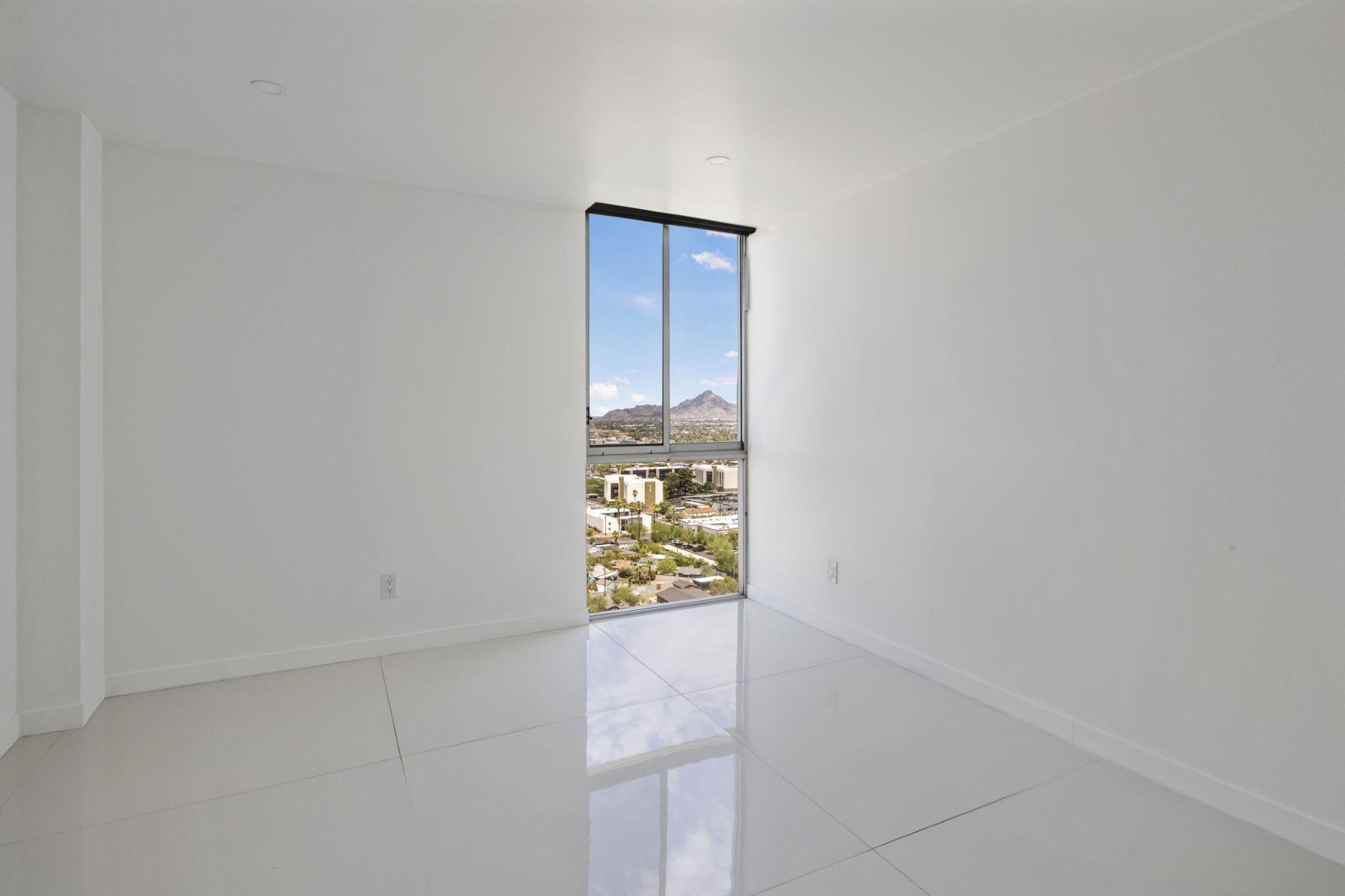 2323 N Central Ave¦Phoenix, AZ - 物件實景