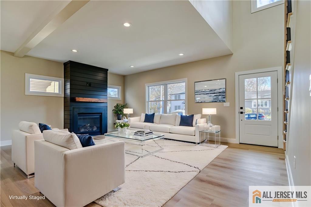 South River, New Jersey, 08882, United States, 5 Bedrooms Bedrooms, ,4 BathroomsBathrooms,Residential,For Sale,1995438