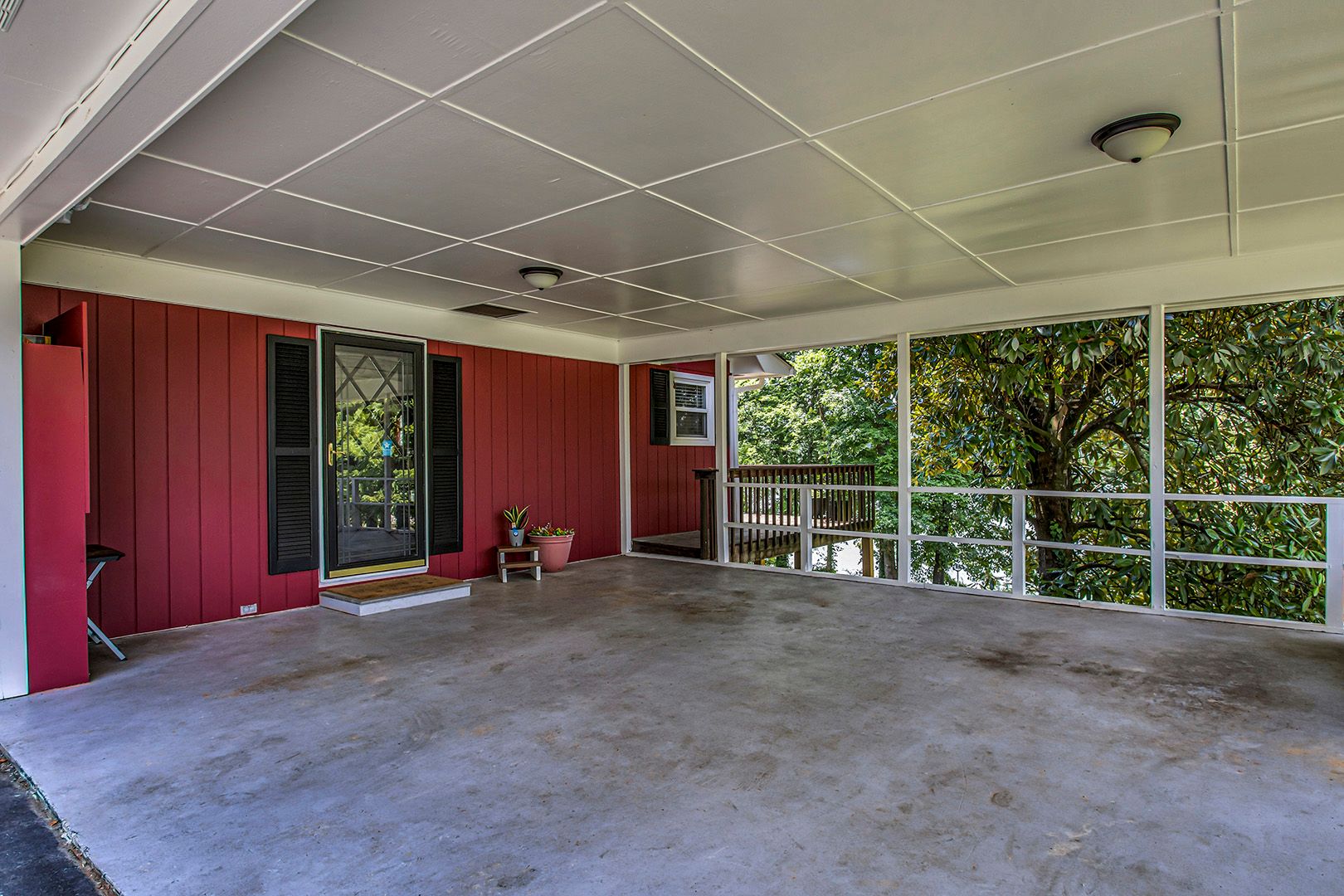 Harriman, Tennessee, 37748, United States, 3 Bedrooms Bedrooms, ,3 BathroomsBathrooms,Residential,For Sale,2011405