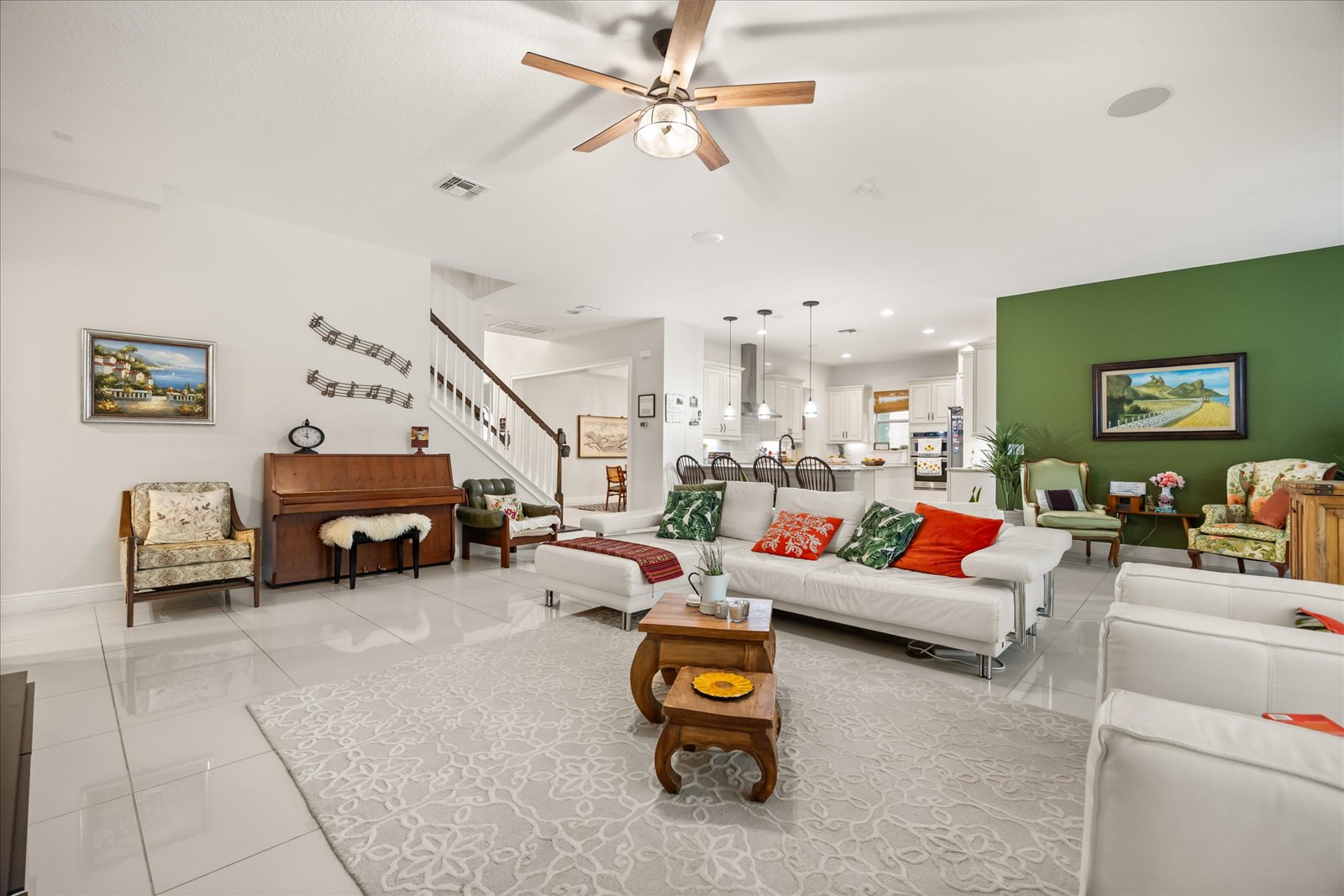 Orlando, Florida, 32836, United States, 6 Bedrooms Bedrooms, ,4 BathroomsBathrooms,Residential,For Sale,1943887