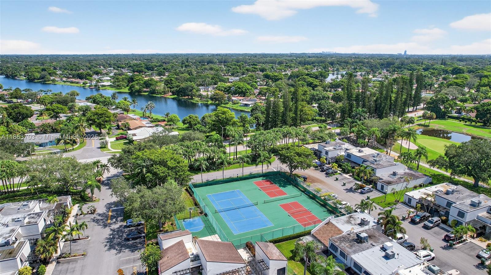 Pembroke Pines, Florida, 33026, United States, 3 Bedrooms Bedrooms, ,3 BathroomsBathrooms,Residential,For Sale,1927070