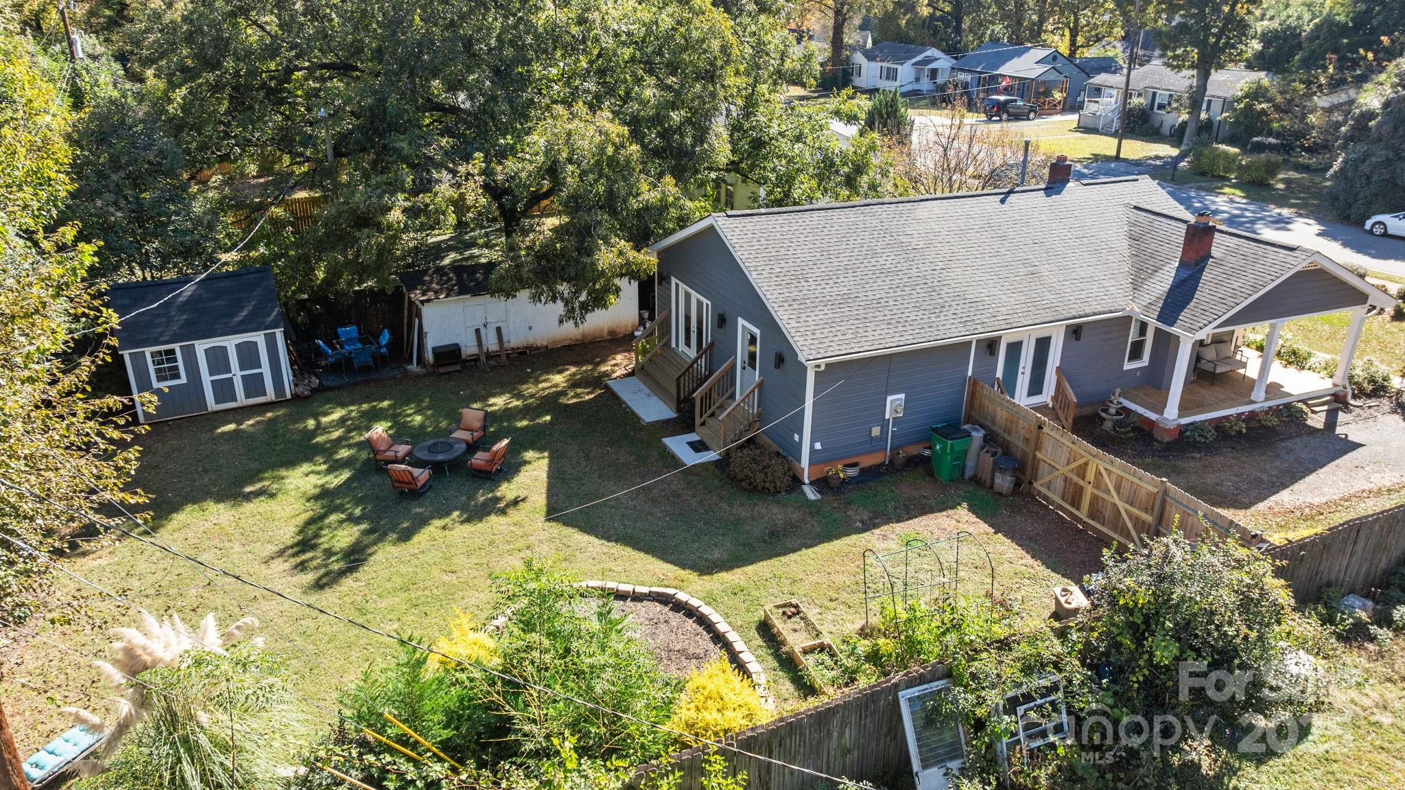 Charlotte, North Carolina, 28205, United States, 2 Bedrooms Bedrooms, ,2 BathroomsBathrooms,Residential,For Sale,1987651