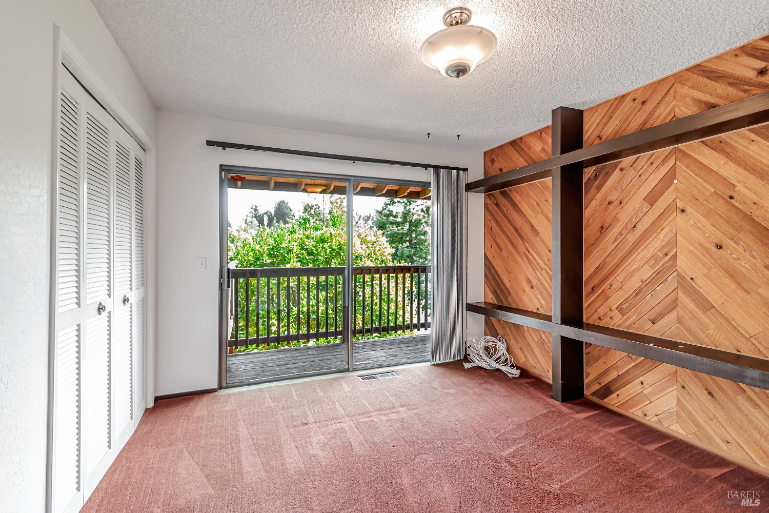 Sebastopol, California, 95472, United States, 3 Bedrooms Bedrooms, ,3 BathroomsBathrooms,Residential,For Sale,1895482