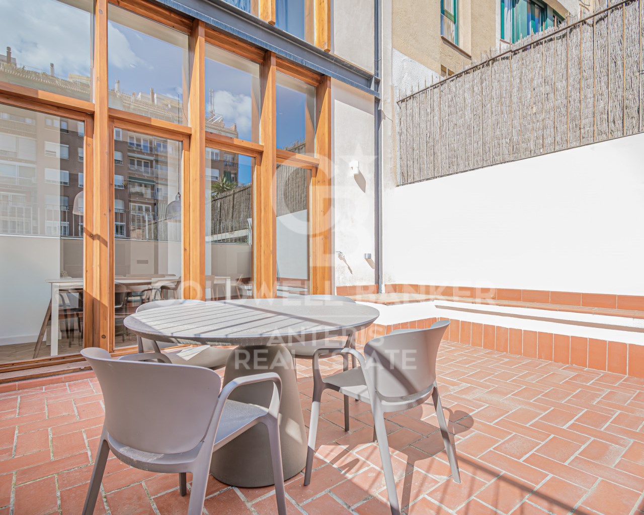 Barcelona, Catalonia, ES, 3 Bedrooms Bedrooms, ,2 BathroomsBathrooms,Residential,For Sale,1826735
