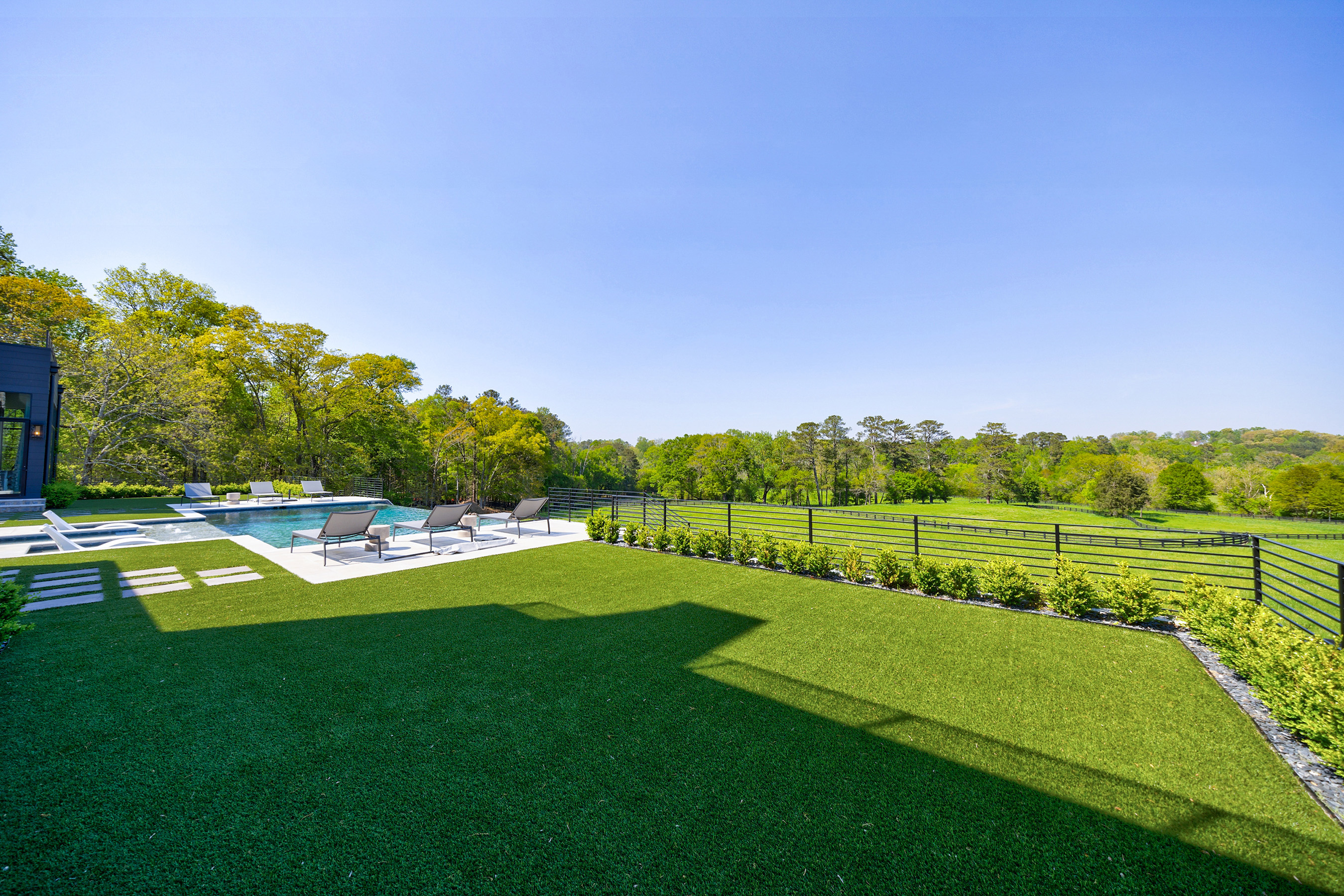  Stunning Milton Estate with Barn and Greenhouse on 50+/- Private Acres - 物件實景