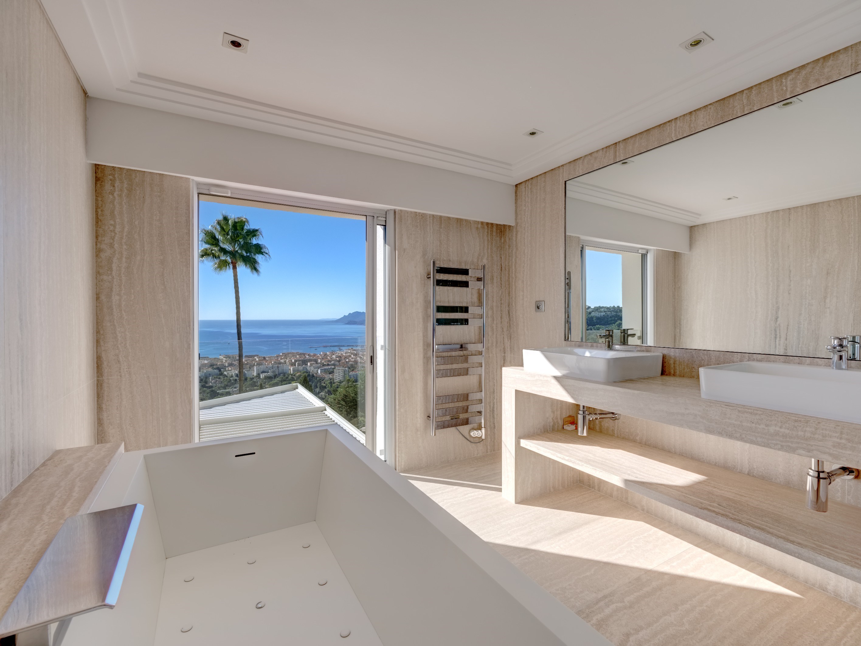 Cannes villa 211 sqm panoramic sea view Lérins Islands secure estate with pool - 物件實景