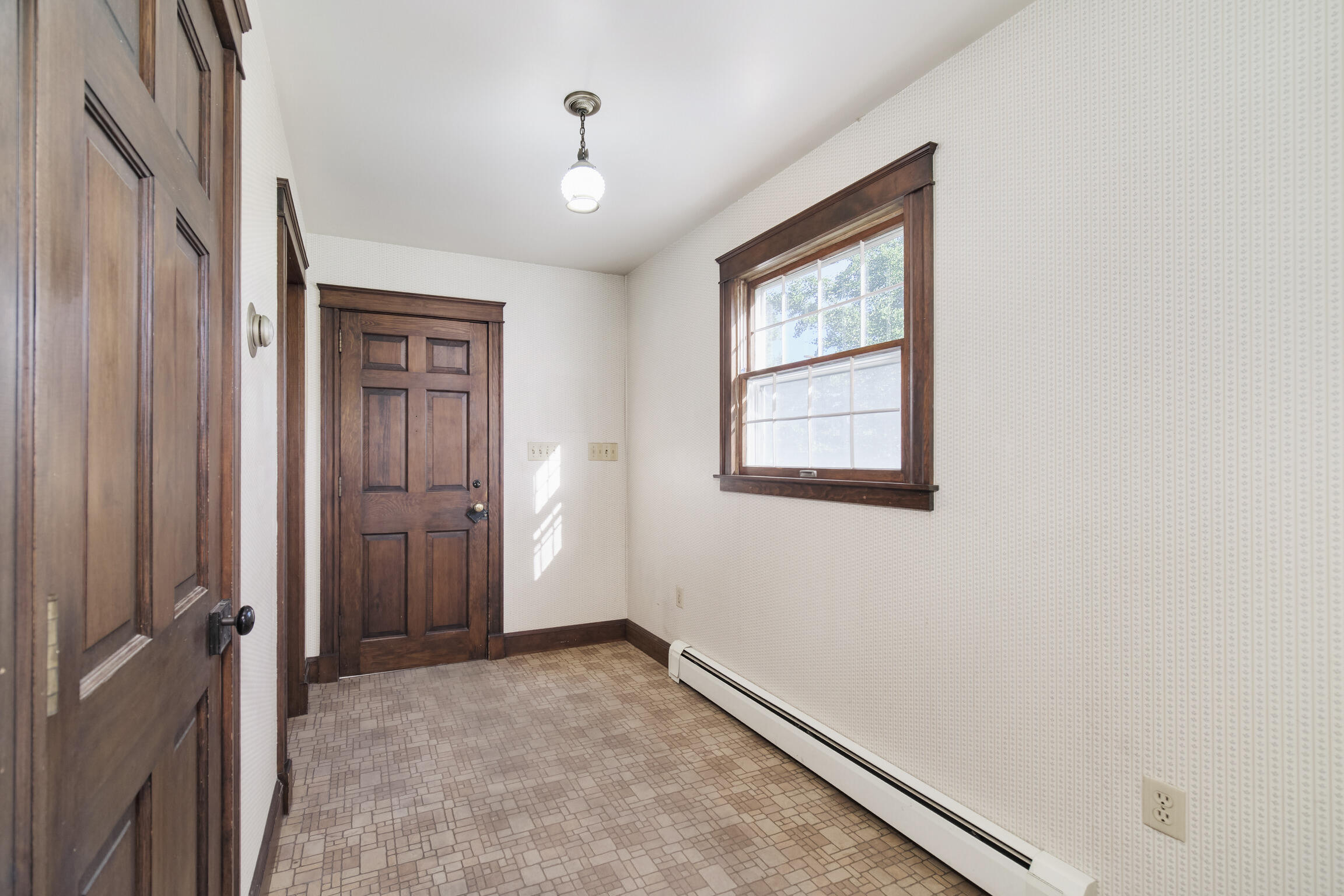 Manistee, Michigan, 49660, United States, 4 Bedrooms Bedrooms, ,3 BathroomsBathrooms,Residential,For Sale,1975705