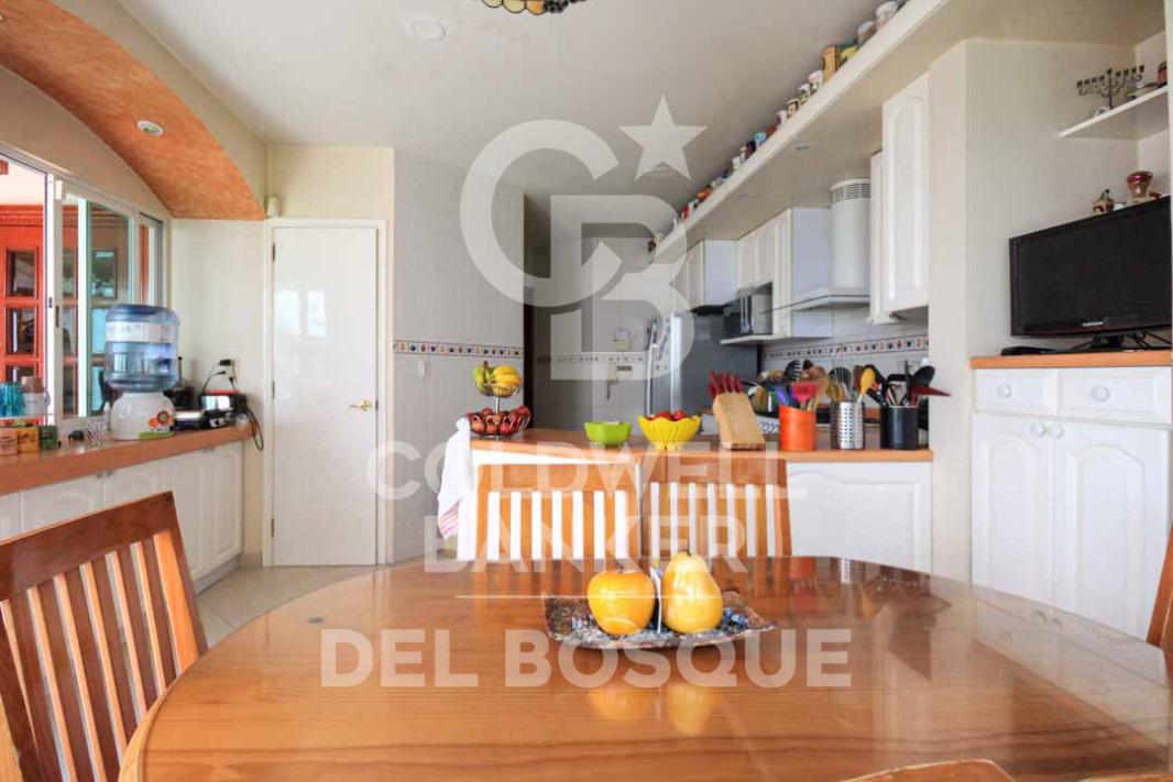 Roma, Tlalnepantla de Baz, Estado de México, 54054, Mexico, 4 Bedrooms Bedrooms, ,4 BathroomsBathrooms,Residential,For Sale,Roma,1613168