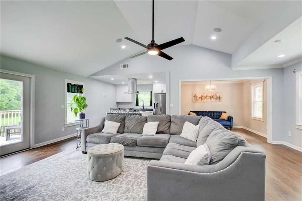 Atlanta, Georgia, 30311, United States, 4 Bedrooms Bedrooms, ,3 BathroomsBathrooms,Residential,For Sale,1856259