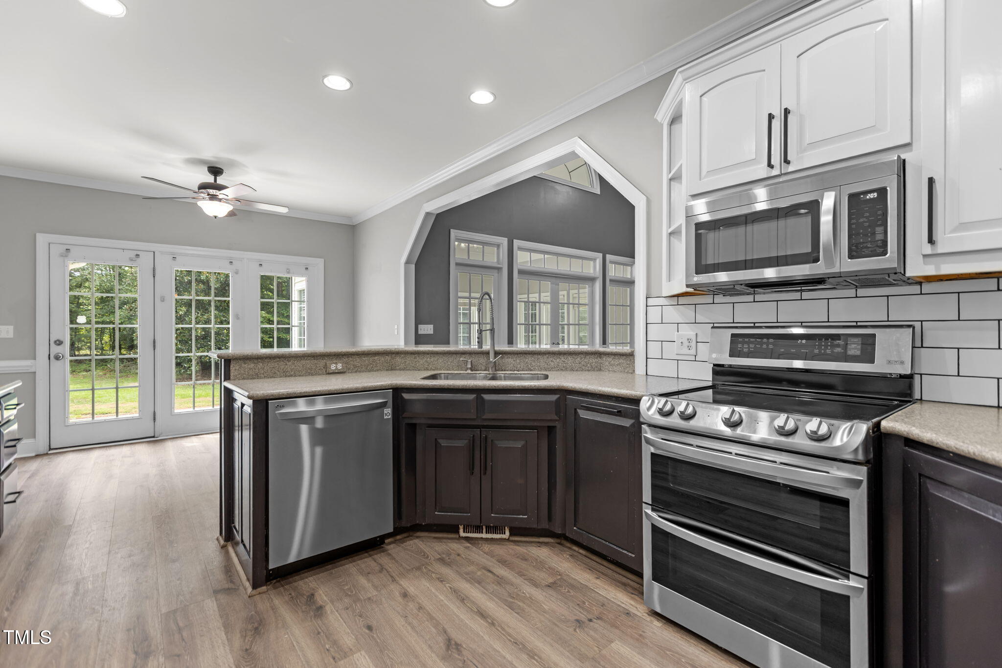 Smithfield, North Carolina, 27577, United States, 3 Bedrooms Bedrooms, ,4 BathroomsBathrooms,Residential,For Sale,1933670