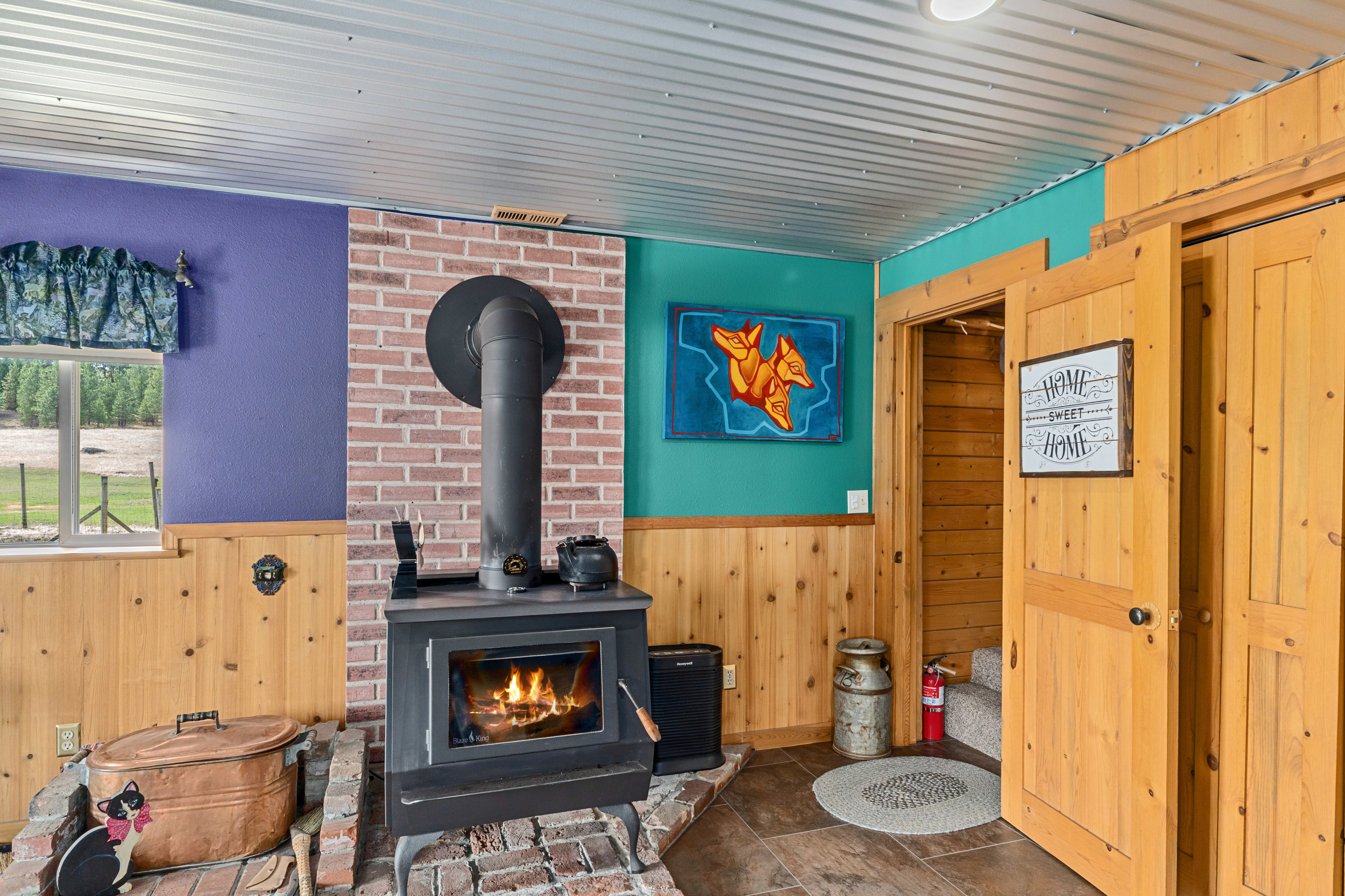 Colville, Washington, 99114, United States, 2 Bedrooms Bedrooms, ,3 BathroomsBathrooms,Residential,For Sale,1763209