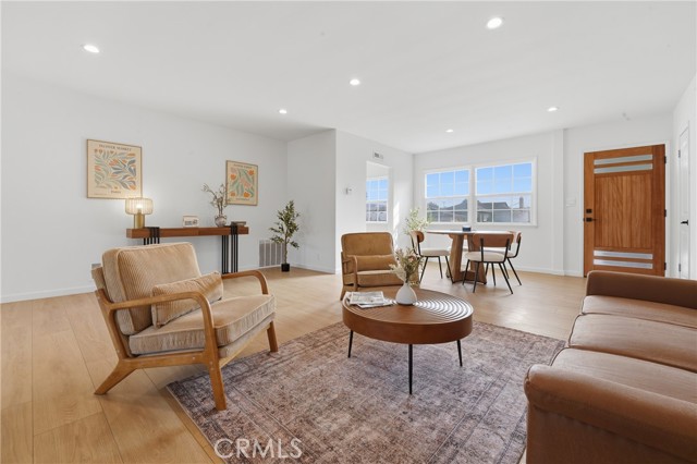 Gardena, California, 90249, United States, 3 Bedrooms Bedrooms, ,2 BathroomsBathrooms,Residential,For Sale,1987394