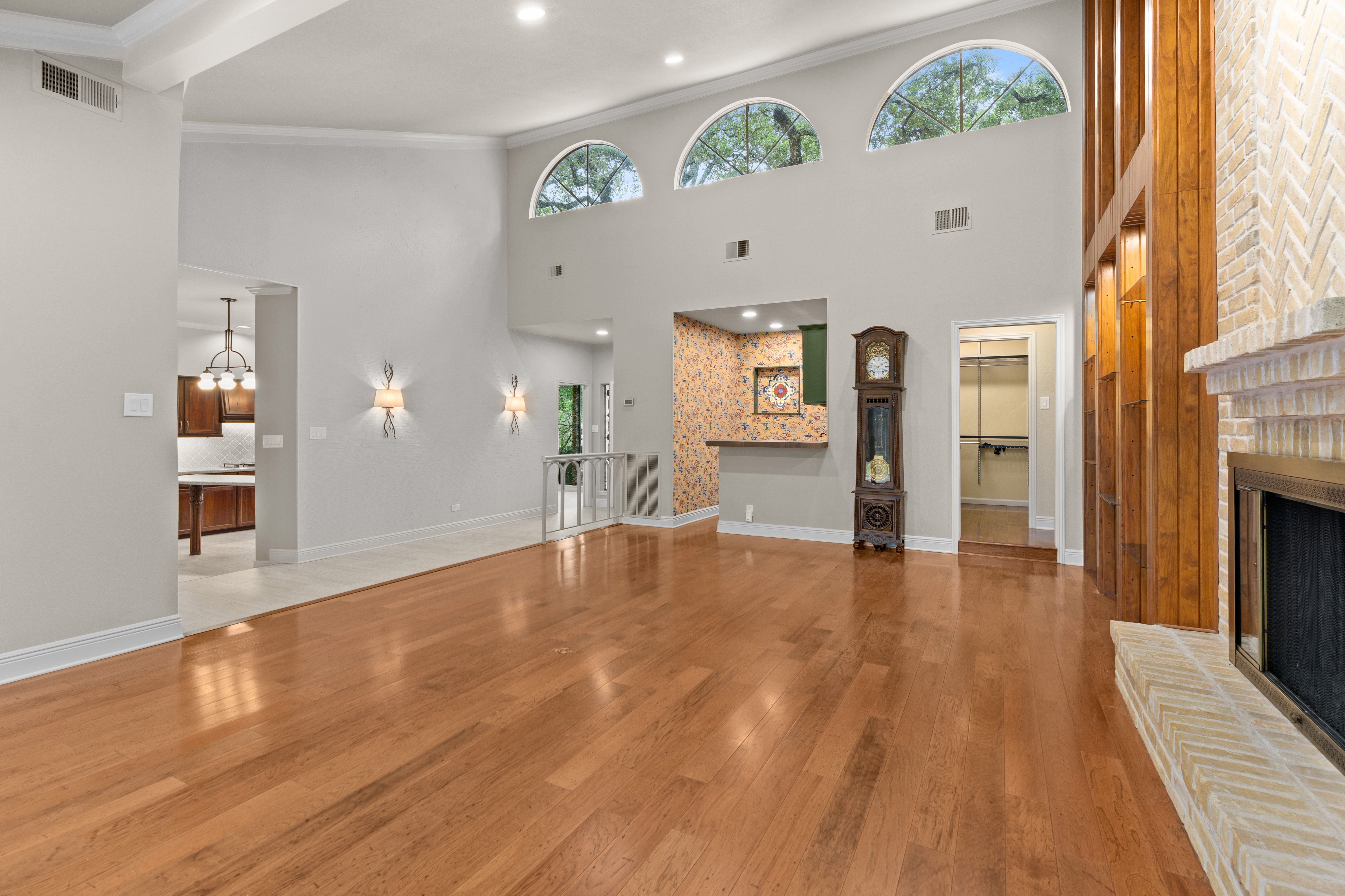  Pristine Architectural Gem in Coveted Hunters Creek - 物件實景
