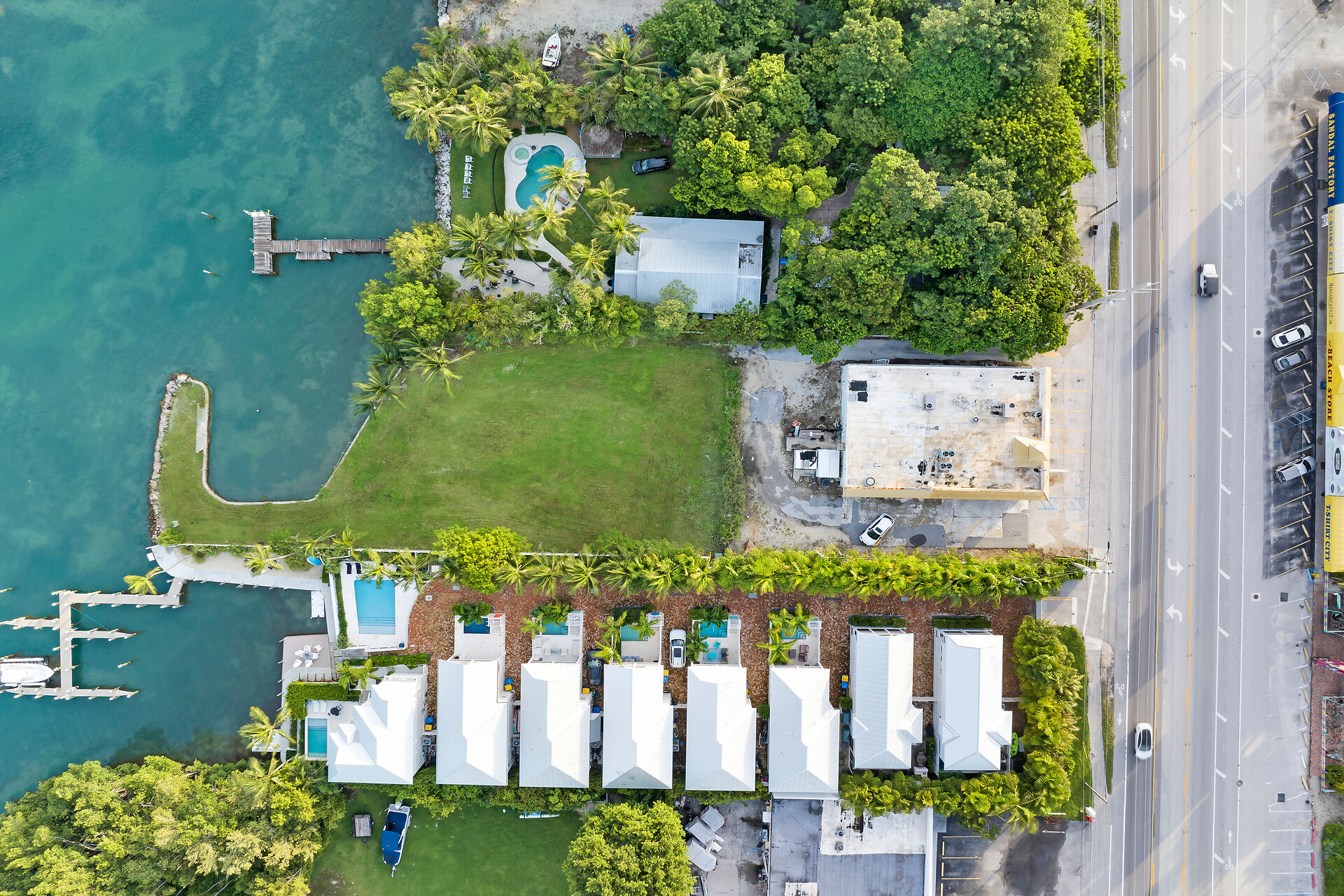 81908 & 81910 Overseas Highway, Islamorada