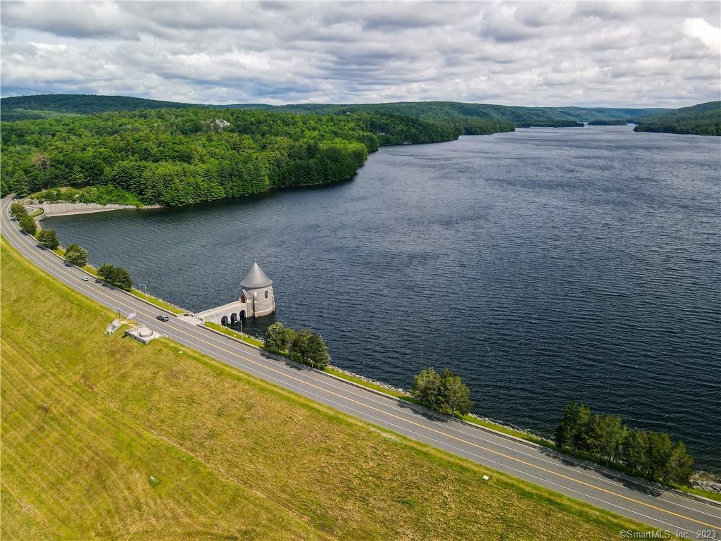 Barkhamsted, Connecticut, 06063, United States, 3 Bedrooms Bedrooms, ,2 BathroomsBathrooms,Residential,For Sale,1968616