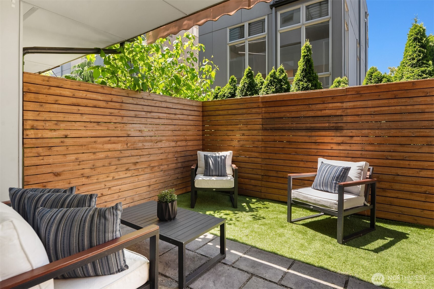 Seattle, Washington, 98122, United States, 3 Bedrooms Bedrooms, ,2 BathroomsBathrooms,Residential,For Sale,1856144