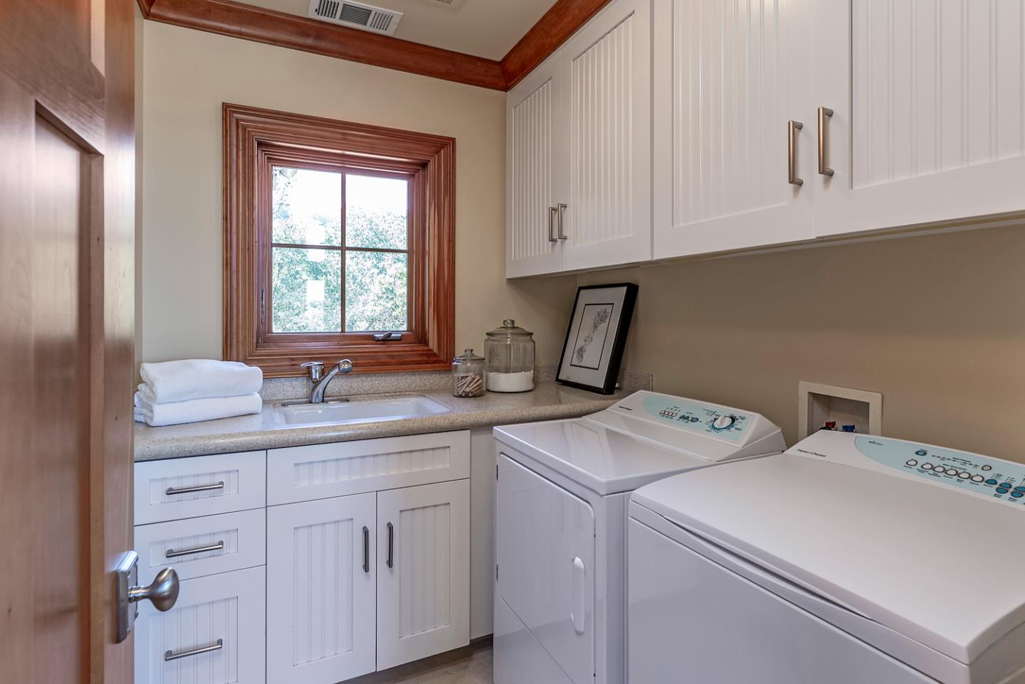 Portola Valley, California, 94028, United States, 5 Bedrooms Bedrooms, ,8 BathroomsBathrooms,Residential,For Sale,1947240