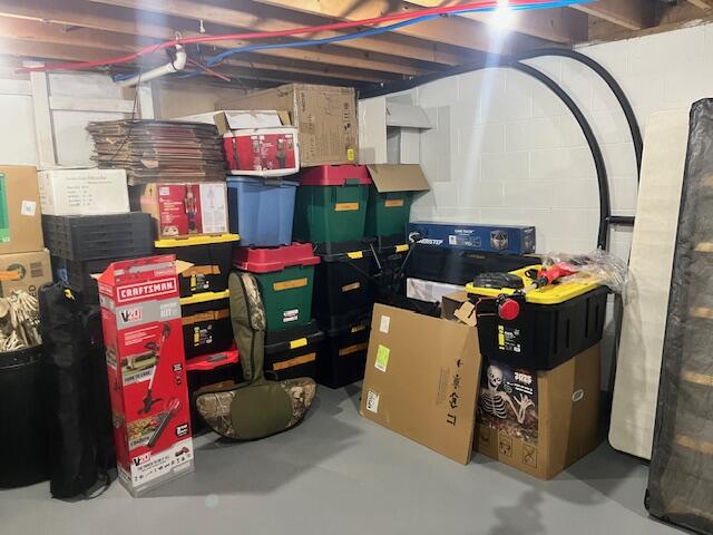 Branch, Michigan, 49402, United States, 5 Bedrooms Bedrooms, ,4 BathroomsBathrooms,Residential,For Sale,1986273