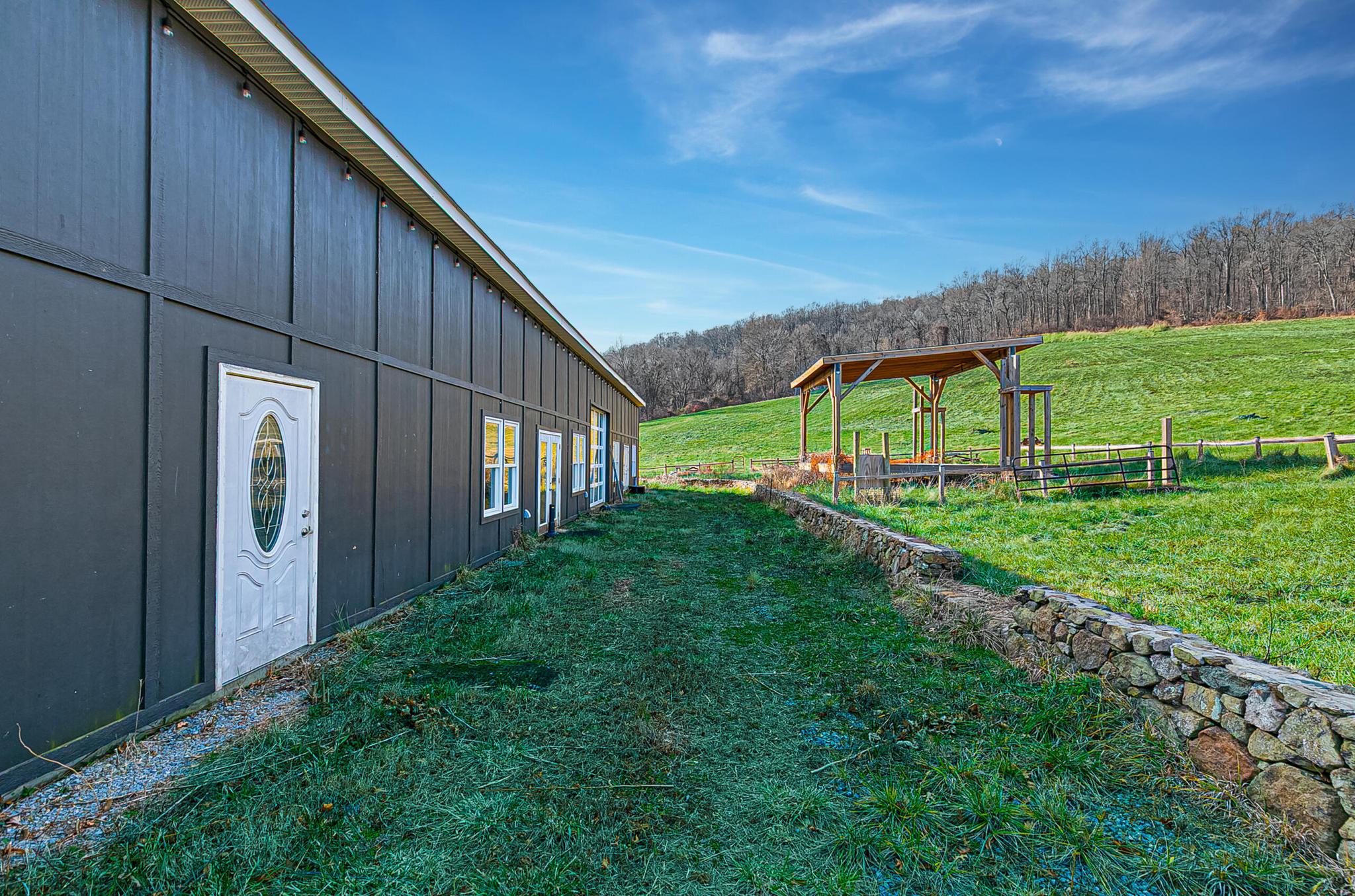  34266 Williams Gap Road, Round Hill, VA, 20141 - 物件實景