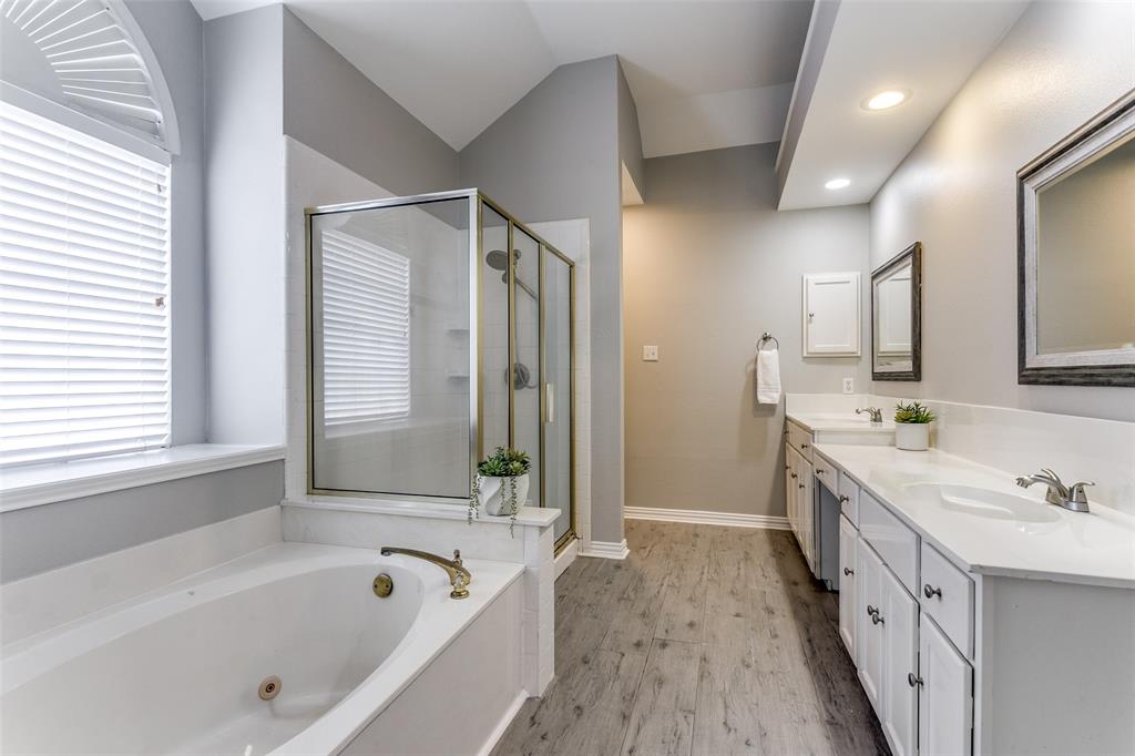 Flower Mound, Texas, 75028, United States, 4 Bedrooms Bedrooms, ,3 BathroomsBathrooms,Residential,For Sale,1839019