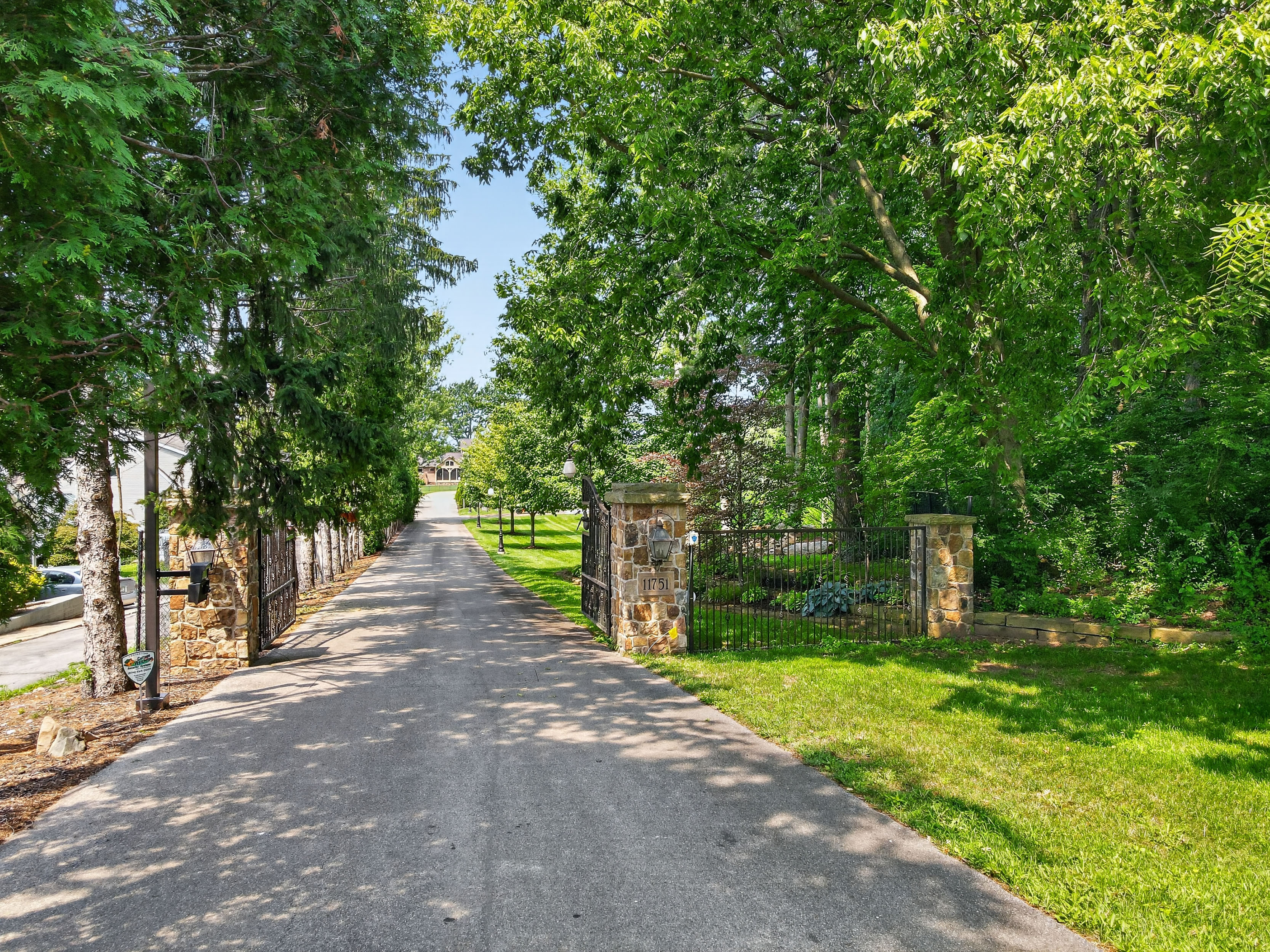  Multiple Residences on a 2.7 Acre Peninsula off Lake Wawasee - 物件實景