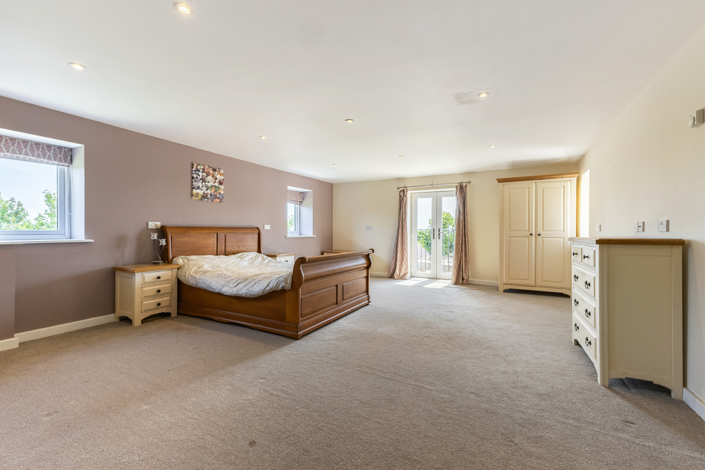  A substantial Oxfordshire farmhouse with over 9,200 sq ft of accommodation and 4 - 物件實景
