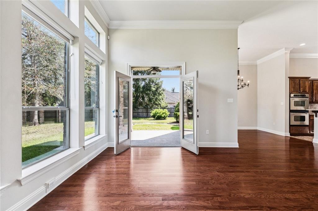 Madisonville, Louisiana, 70447, United States, 4 Bedrooms Bedrooms, ,4 BathroomsBathrooms,Residential,For Sale,1946948