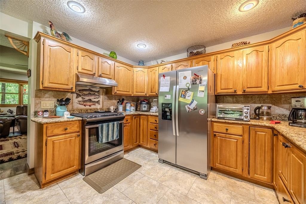 Urbana, Missouri, 65767, United States, 5 Bedrooms Bedrooms, ,4 BathroomsBathrooms,Residential,For Sale,1851017