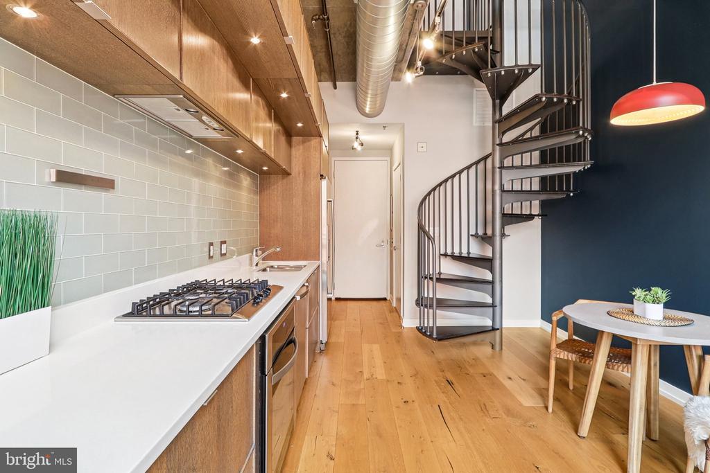 Washington, District of Columbia, 20005, United States, 1 Bedroom Bedrooms, ,2 BathroomsBathrooms,Residential,For Sale,1978761