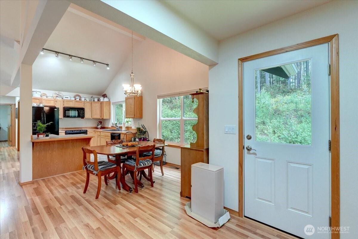 Port Orchard, Washington, 98367, United States, 3 Bedrooms Bedrooms, ,2 BathroomsBathrooms,Residential,For Sale,1828353