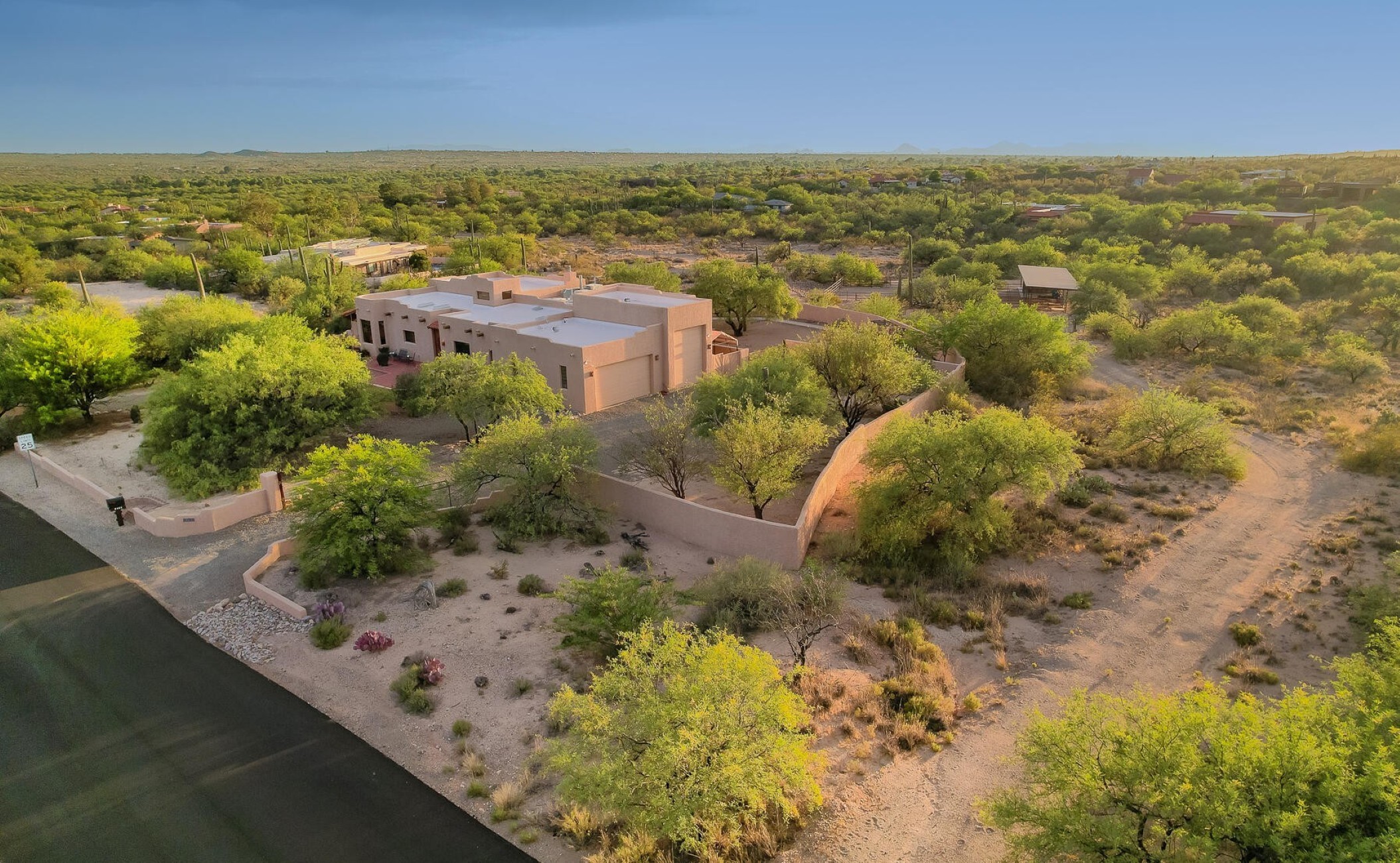  2305 N El Camino Rinconado, Tucson, AZ 85749 - 物件實景