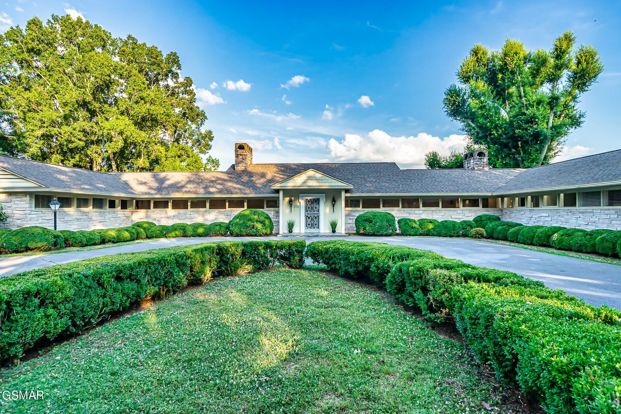 Sevierville, Tennessee, 37862, United States, 6 Bedrooms Bedrooms, ,9 BathroomsBathrooms,Residential,For Sale,1973767
