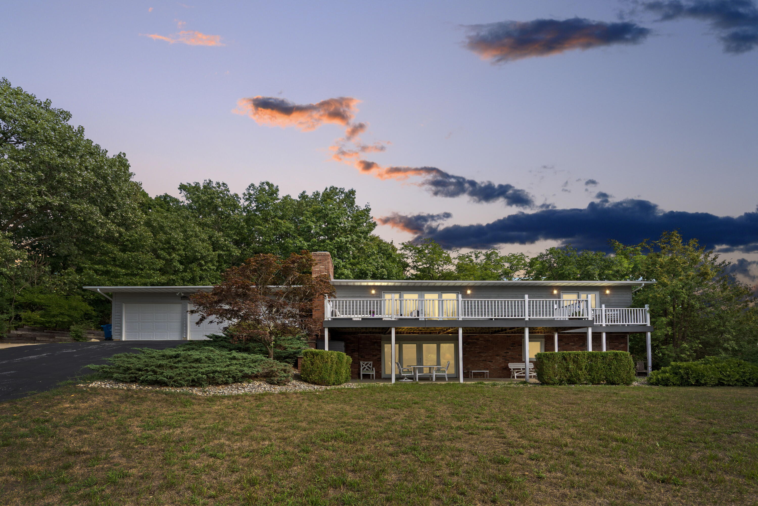 New Buffalo, Michigan, 49117, United States, 5 Bedrooms Bedrooms, ,4 BathroomsBathrooms,Residential,For Sale,1941024
