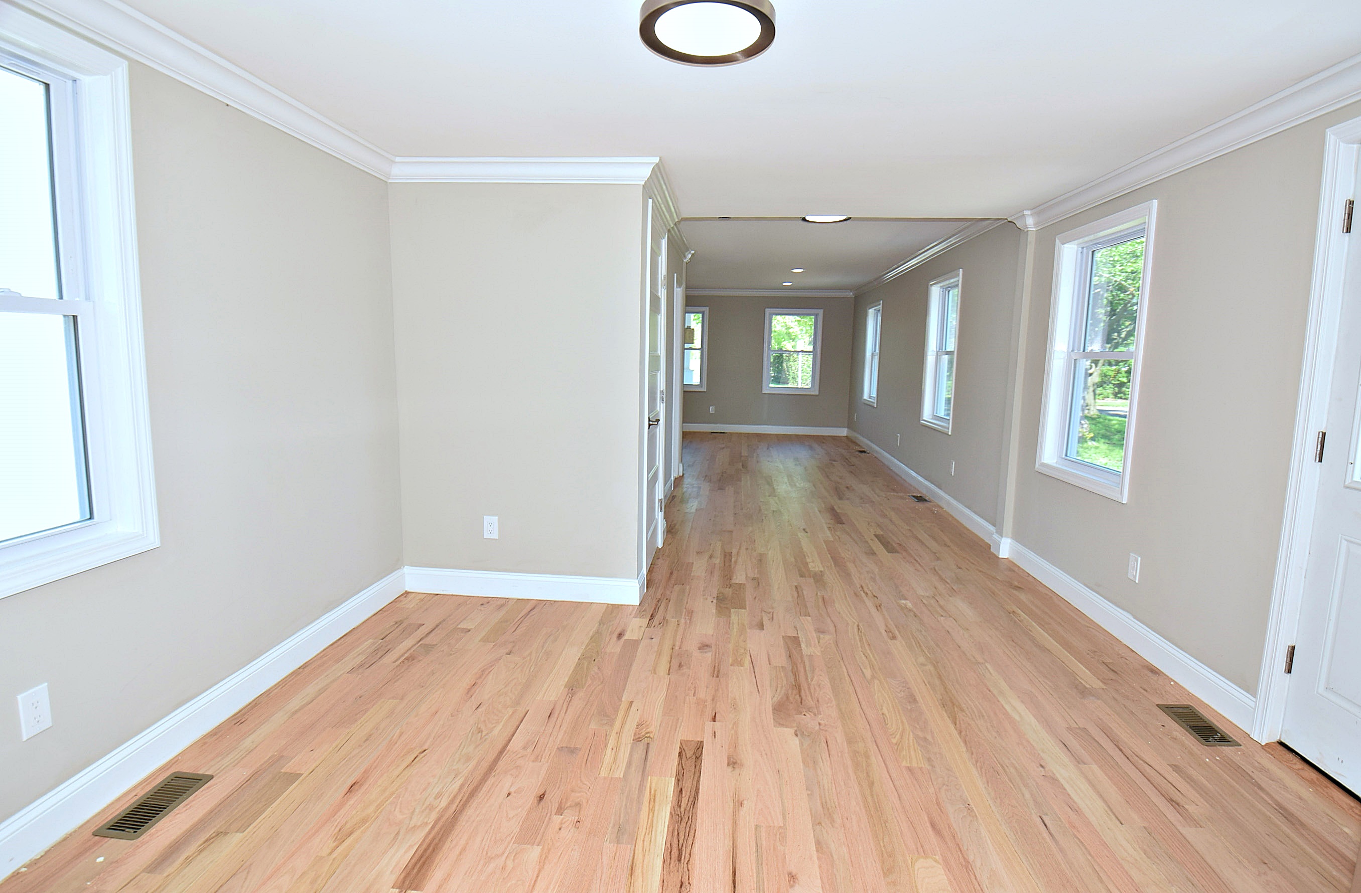East Marion, New York, 11939, United States, 3 Bedrooms Bedrooms, ,3 BathroomsBathrooms,Residential,For Sale,1805250