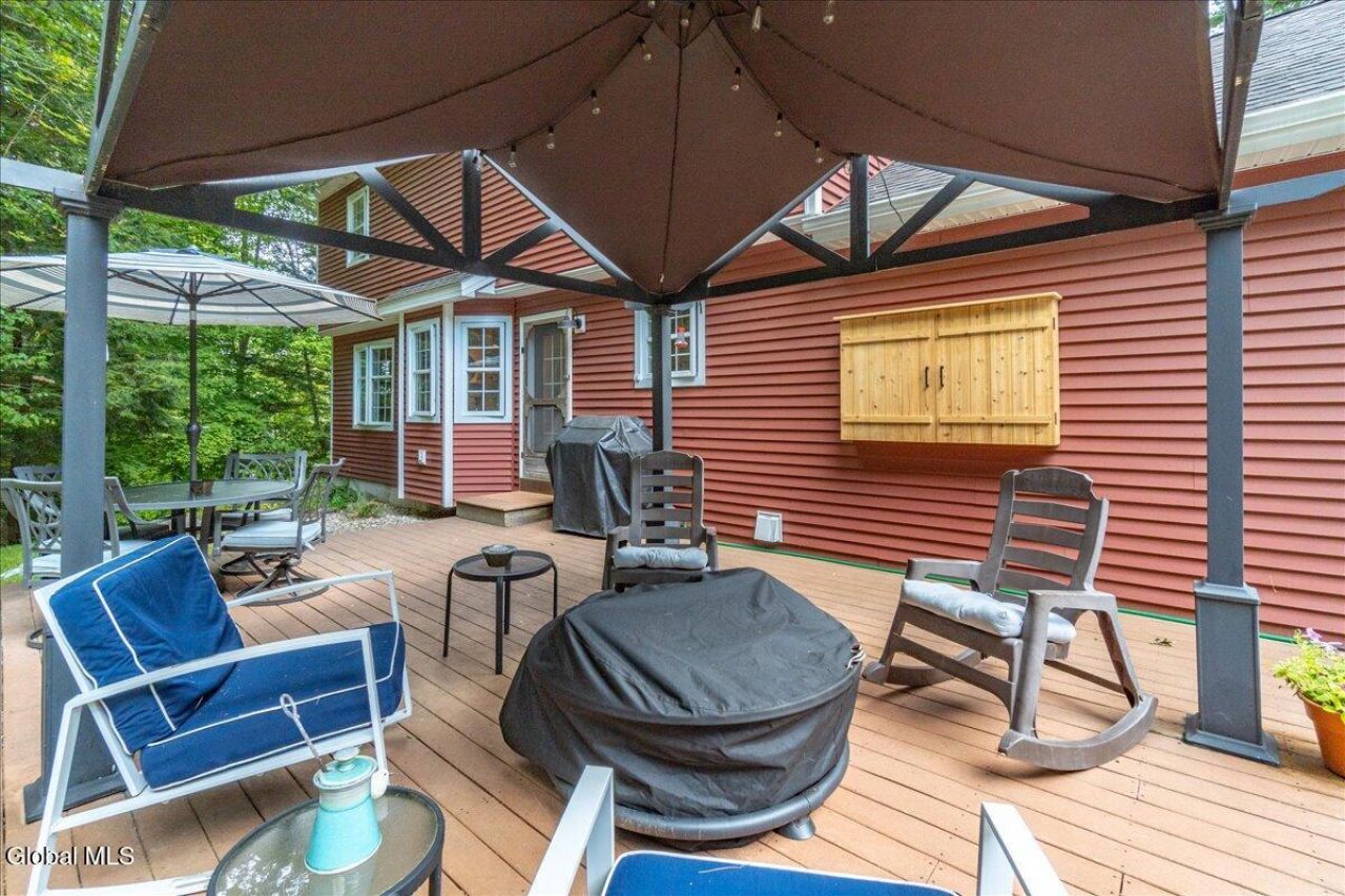 Queensbury, New York, 12804, United States, 3 Bedrooms Bedrooms, ,3 BathroomsBathrooms,Residential,For Sale,1942112