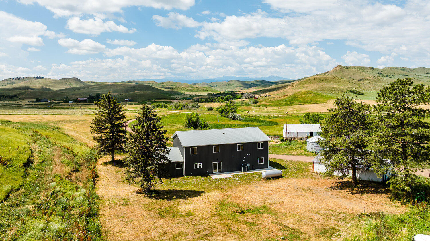 Wyarno, Wyoming, 82845, United States, 6 Bedrooms Bedrooms, ,3 BathroomsBathrooms,Residential,For Sale,1941792