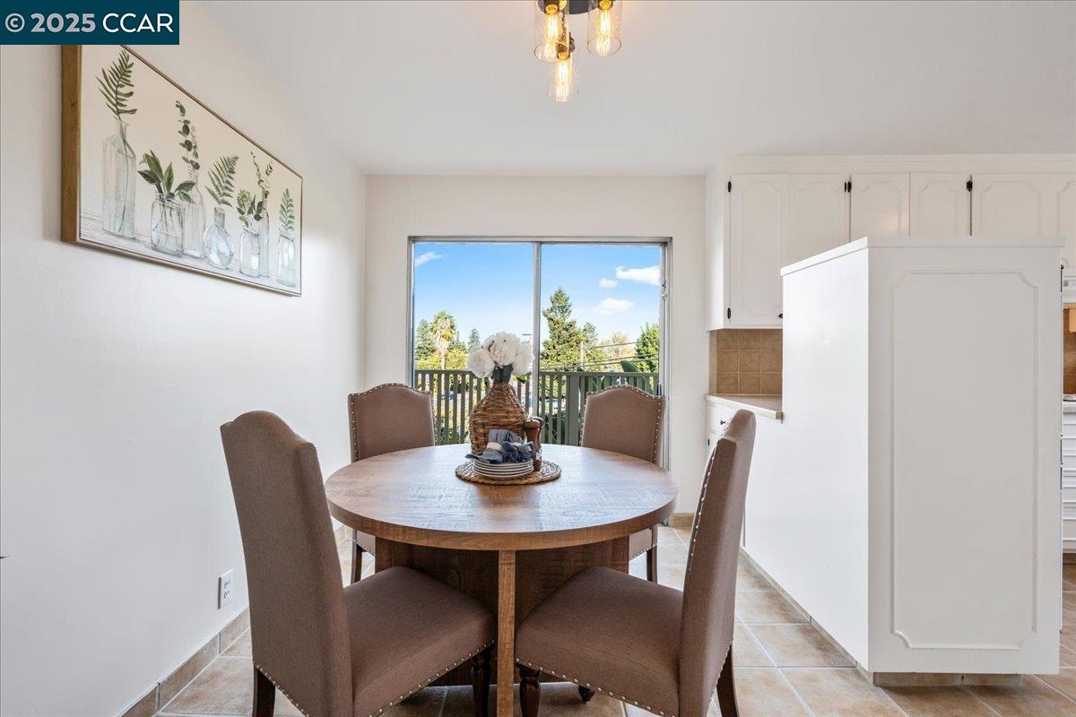 Redwood City, California, 94062, United States, 4 Bedrooms Bedrooms, ,3 BathroomsBathrooms,Residential,For Sale,1989163