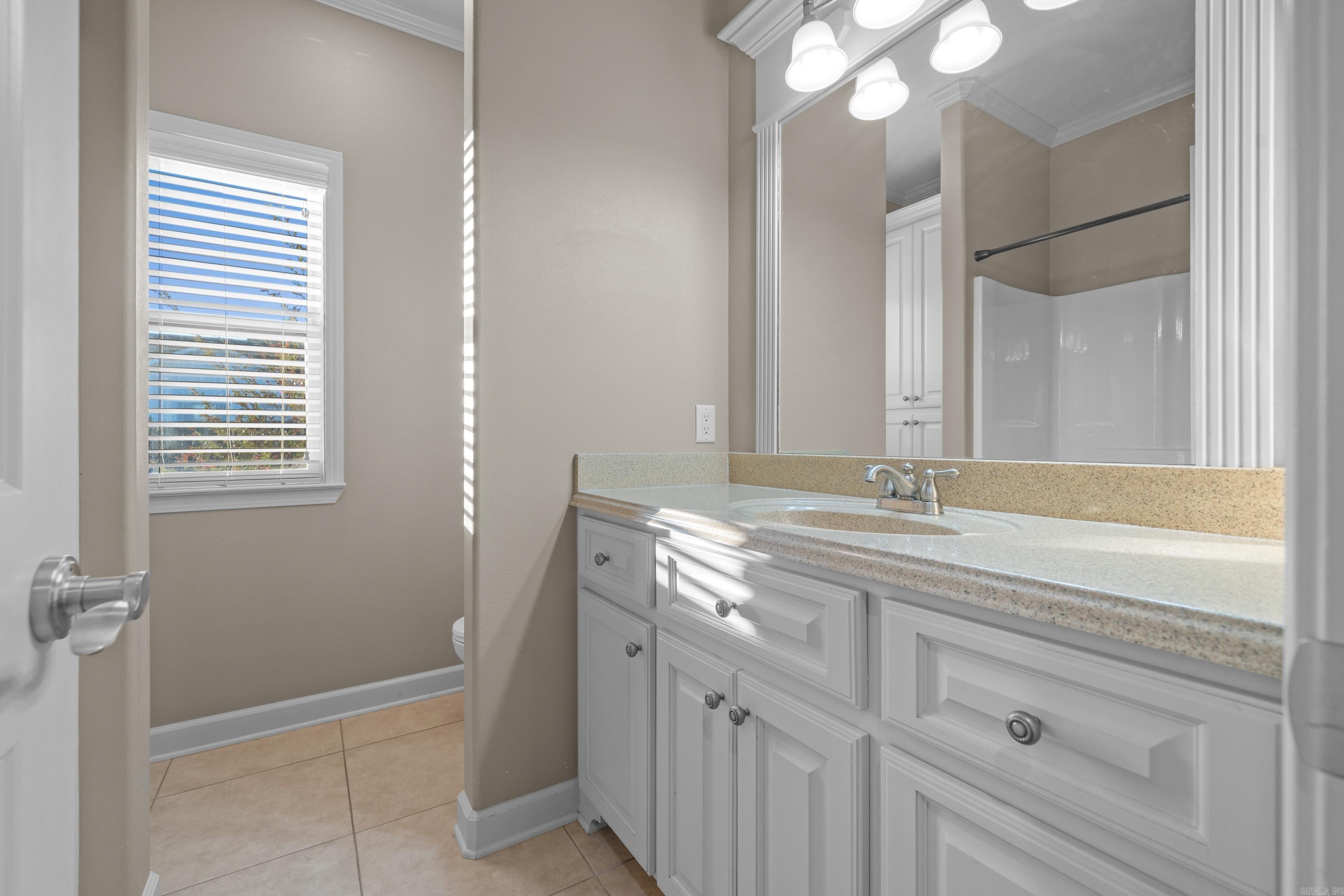 Hot Springs, Arkansas, 71913, United States, 4 Bedrooms Bedrooms, ,3 BathroomsBathrooms,Residential,For Sale,2006318