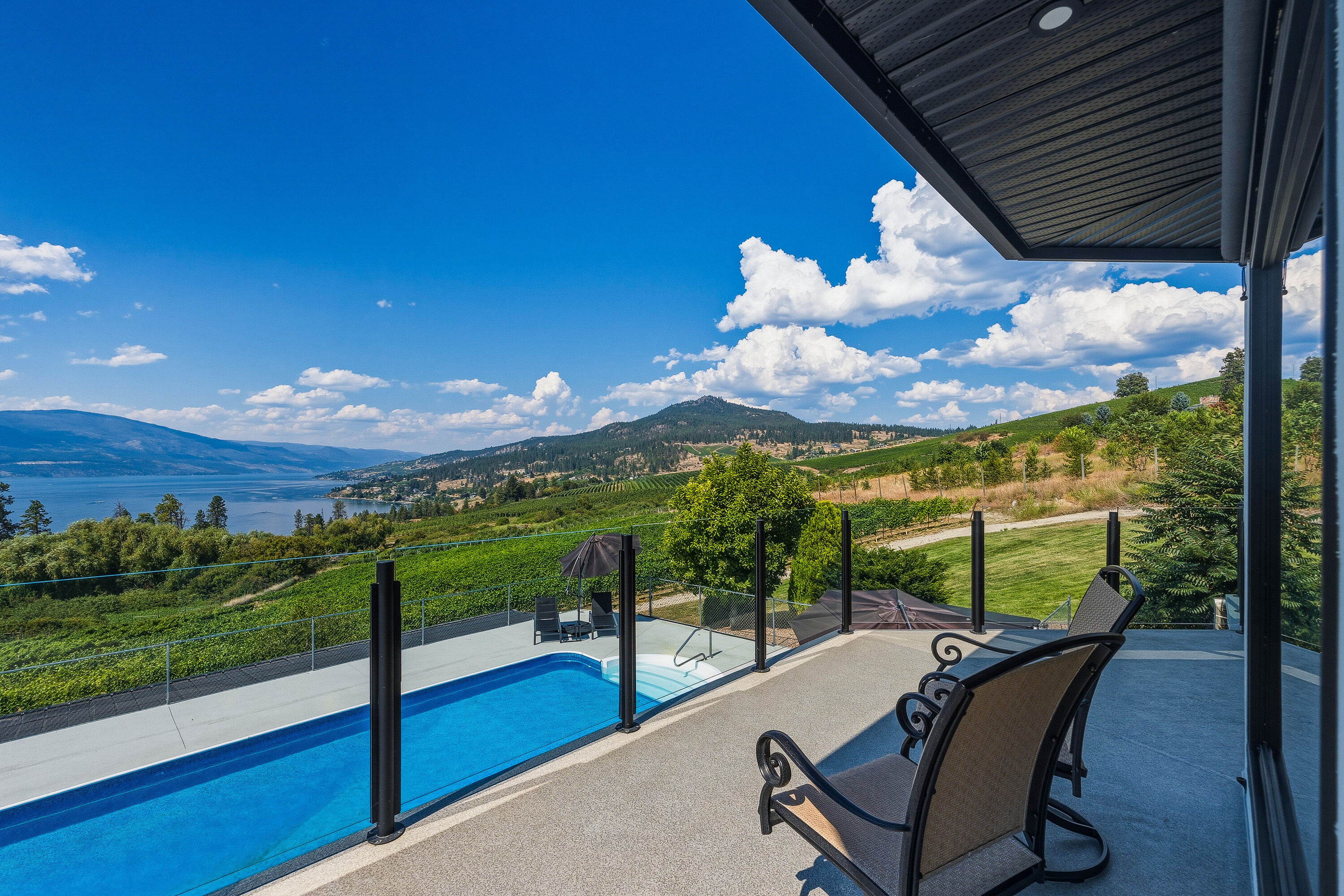  Scenic Vineyard Home - 物件實景
