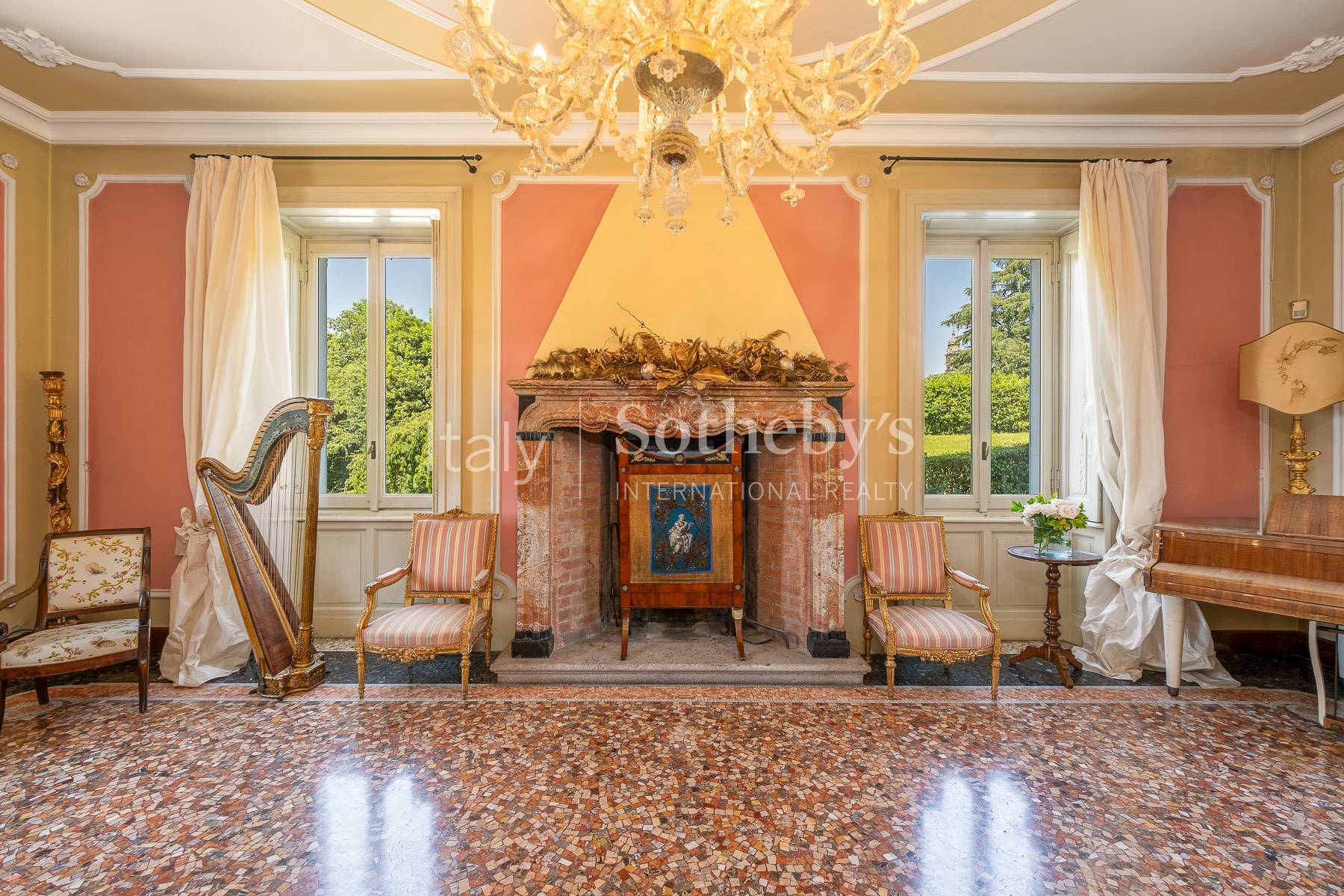 Charming mansion overlooking the Italian garden - 物件實景