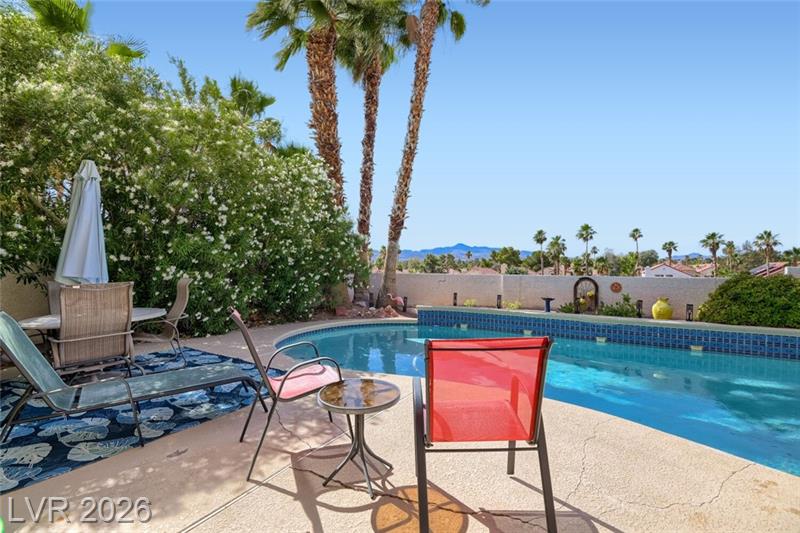 Henderson, Nevada, 89074, United States, 5 Bedrooms Bedrooms, ,2 BathroomsBathrooms,Residential,For Sale,2048039