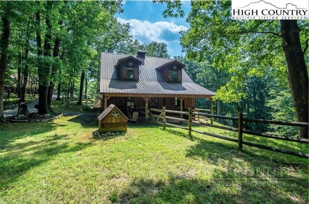 Ferguson, North Carolina, 28624, United States, 2 Bedrooms Bedrooms, ,2 BathroomsBathrooms,Residential,For Sale,2033165