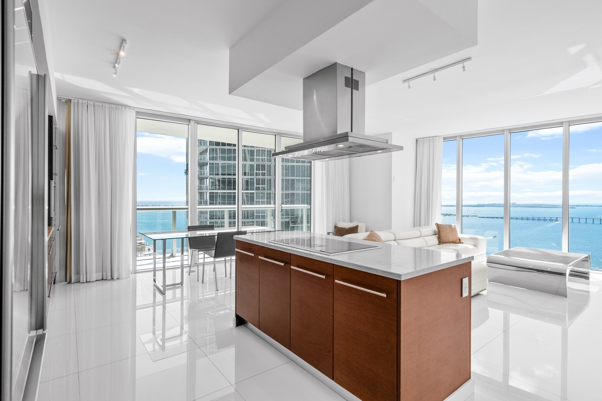  485 Brickell Ave, Miami, FL, 33131 - 物件實景