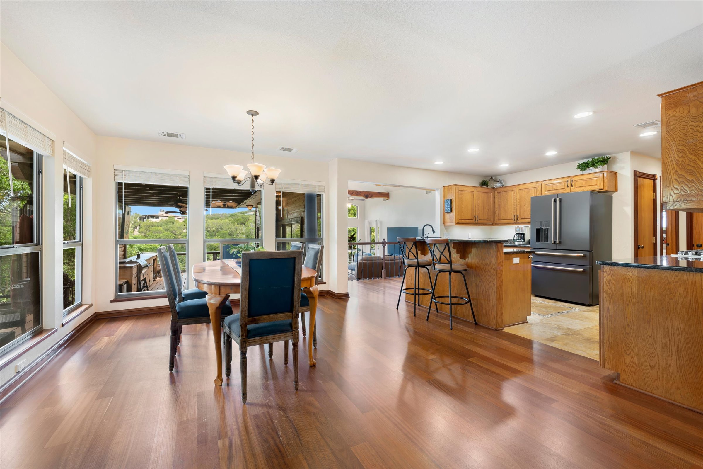  Rare Combination Of True Lake Living and Convenient Access to Austin - 物件實景