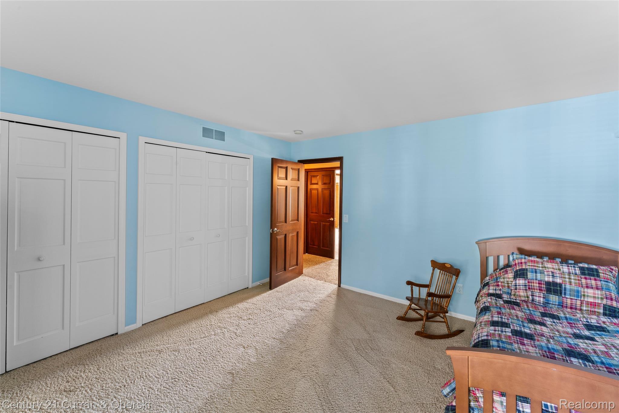 Commerce Charter Township, Michigan, 48382, United States, 4 Bedrooms Bedrooms, ,5 BathroomsBathrooms,Residential,For Sale,1974674