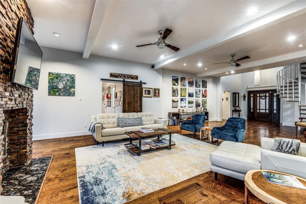 Dallas, Texas, 75228, United States, 4 Bedrooms Bedrooms, ,3 BathroomsBathrooms,Residential,For Sale,1888632